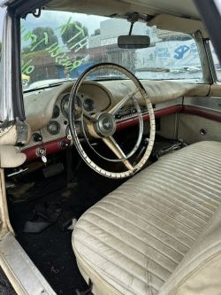 1957 FORD   Thunderbird    312 V8 4V auto 